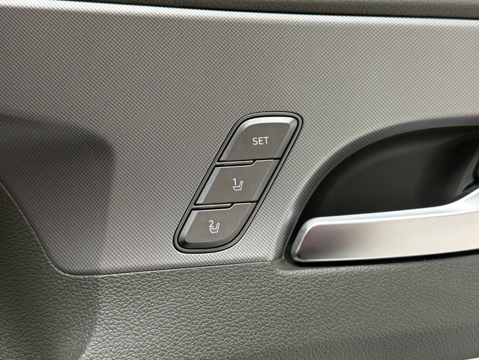 2022 Hyundai Santa Fe 1.6 PHEV *7 SEATER* €39,990