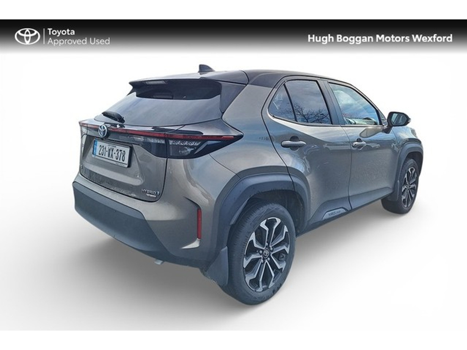 2023 Toyota Yaris Cross SPORT HYBRID, NICE LOW MILEAGE! €27,995