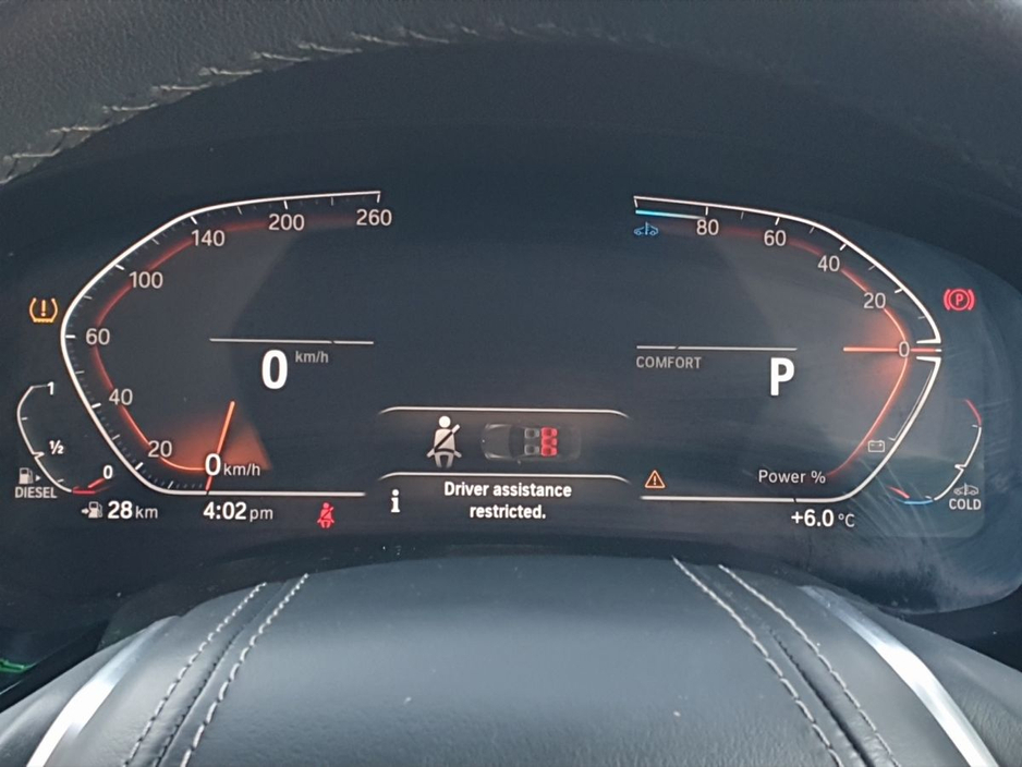 2021 BMW 5 Series - image 8