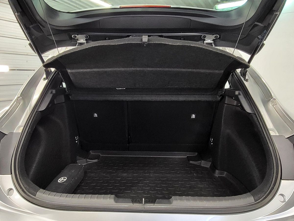 2022 Toyota Corolla 1.8 Hybrid Luna Hatchback €23,975