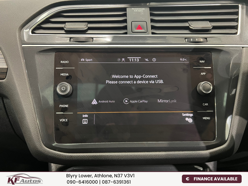 2022 Volkswagen Tiguan - image 35