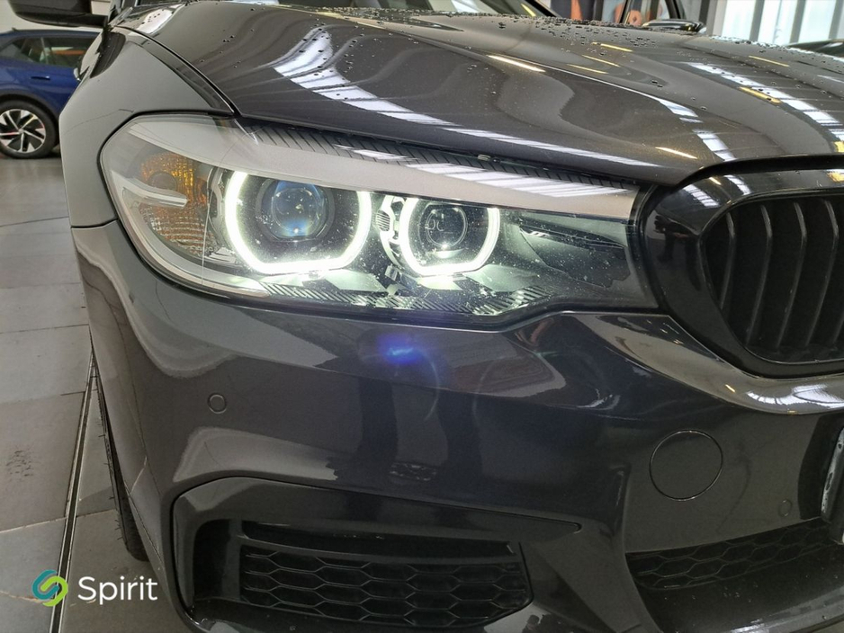 2019 BMW 5 Series - image 21