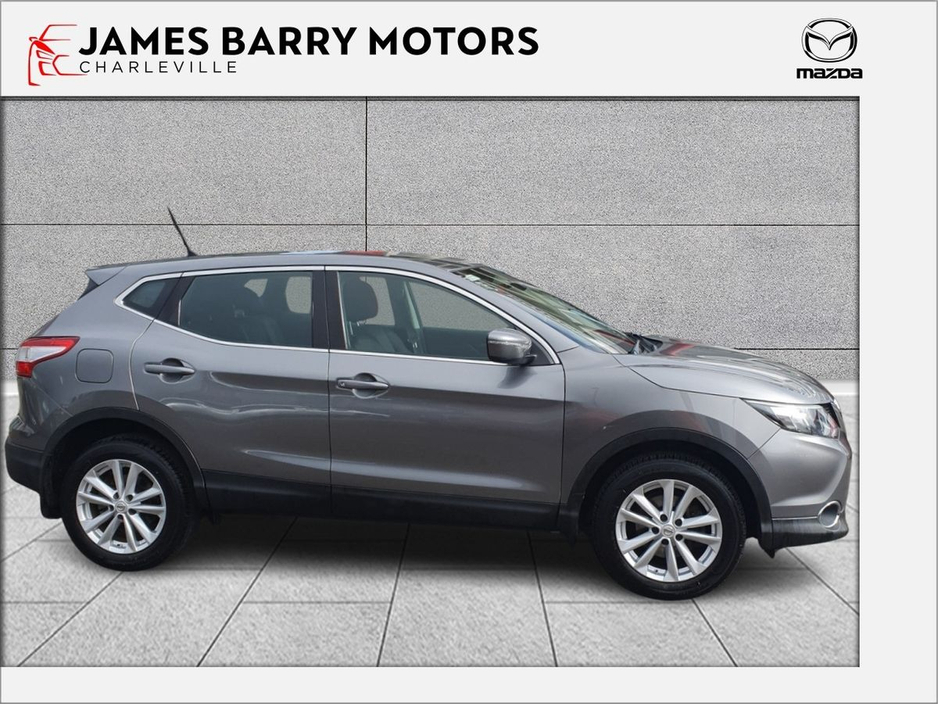 2015 Nissan Qashqai - image 5