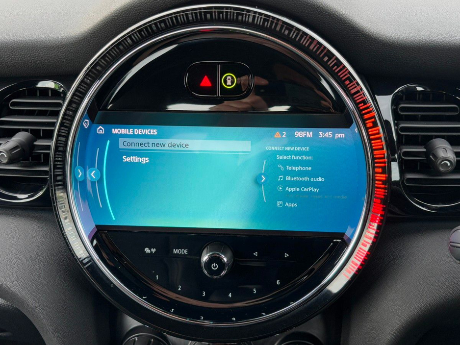 2023 MINI Hatch - image 19