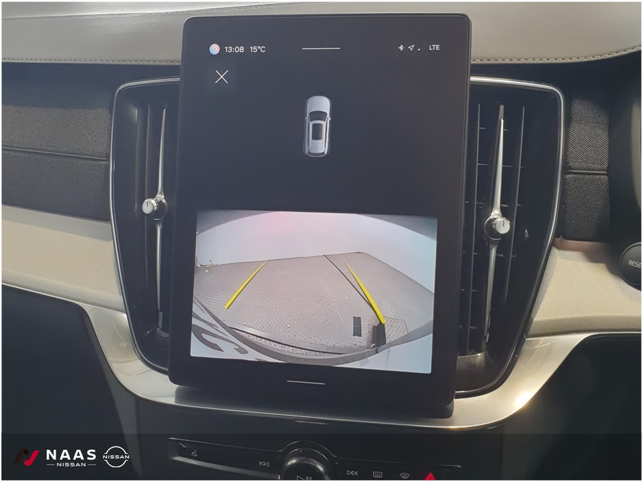 2025 Volvo XC90 - image 13