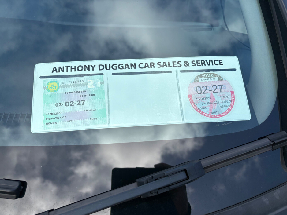 2015 Honda Fit - image 9