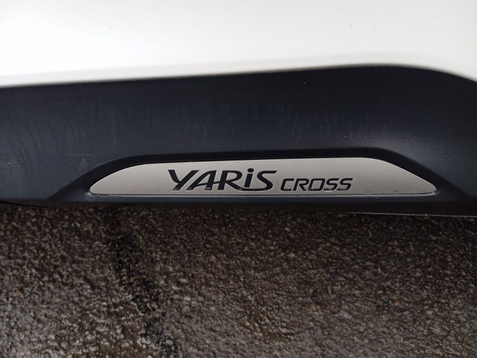 2024 Toyota Yaris Cross 1.5 Hybrid Luna Sport (Pearl white) €30,850