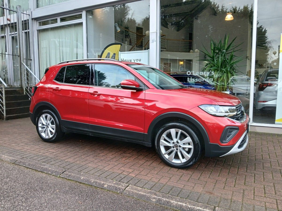 2025 Volkswagen T-Cross 1.0 TSI M5F 95HP Edit 75, Kings Red, 17km. €28,750