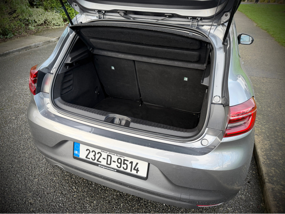 2023 Renault Clio 1.0 Petrol Automatic | AA approved | One owner Irish car | Full history | 2 Year Renault Warranty | Sold serviced and valeted with full Motor History check supplied. €16,999