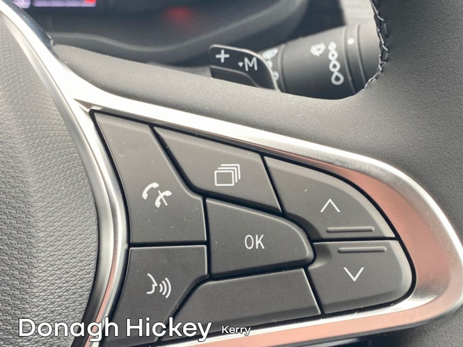 2026 Renault Trafic - image 20