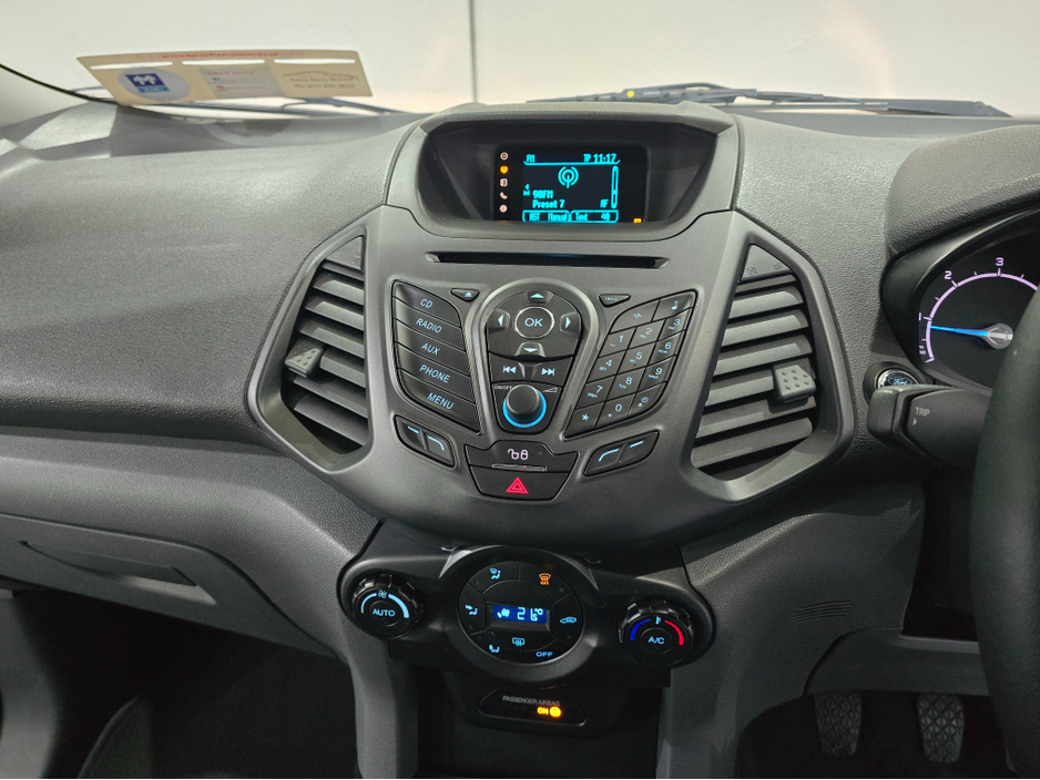 2014 Ford Ecosport - image 12