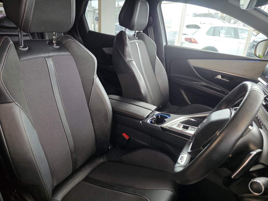 2024 Peugeot 3008 - image 12