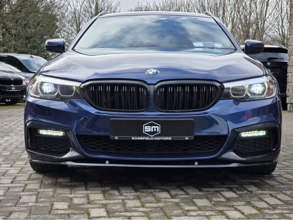 2019 BMW 5 Series - image 11