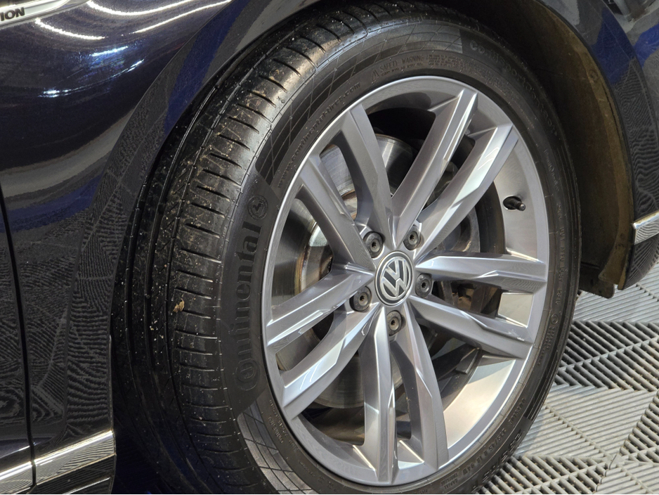 2017 Volkswagen Passat GT TDI BLUEMOTION 4MOTION TECHNOLOGY DSG €28,995