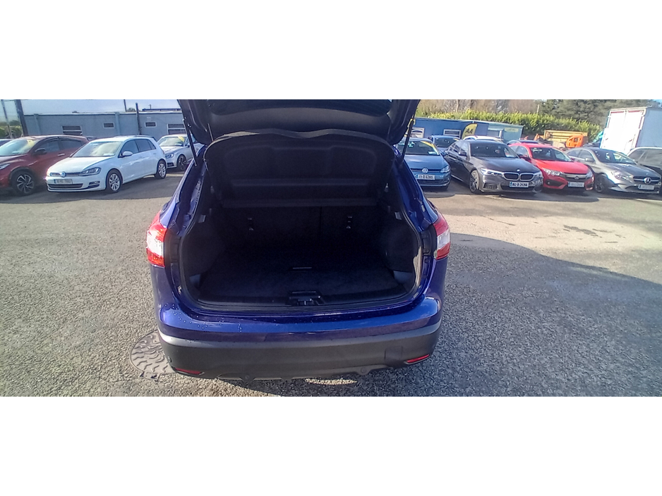 2015 Nissan Qashqai - image 21
