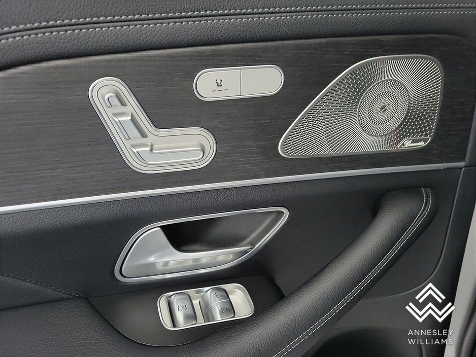 2025 Mercedes-Benz GLE Class - image 16
