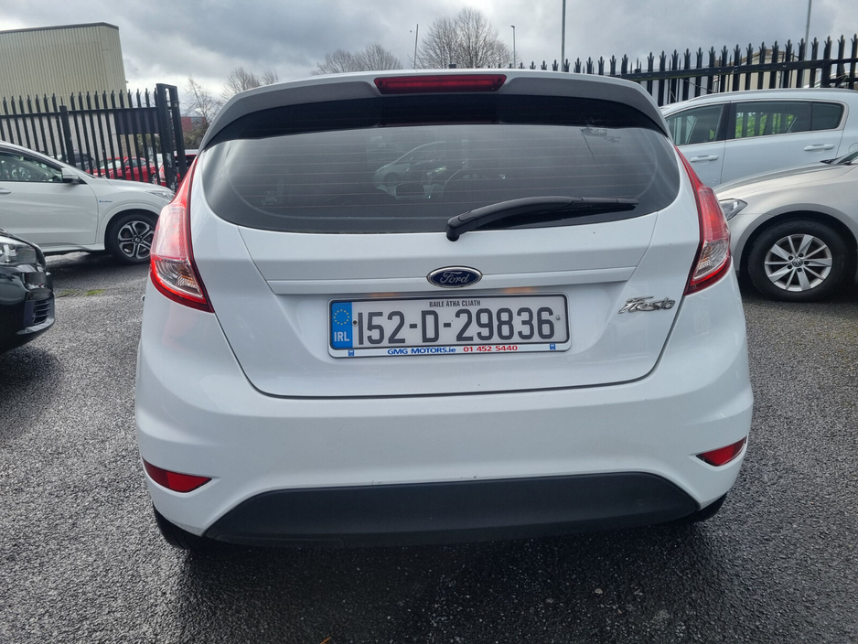 2015 Ford Fiesta - image 15