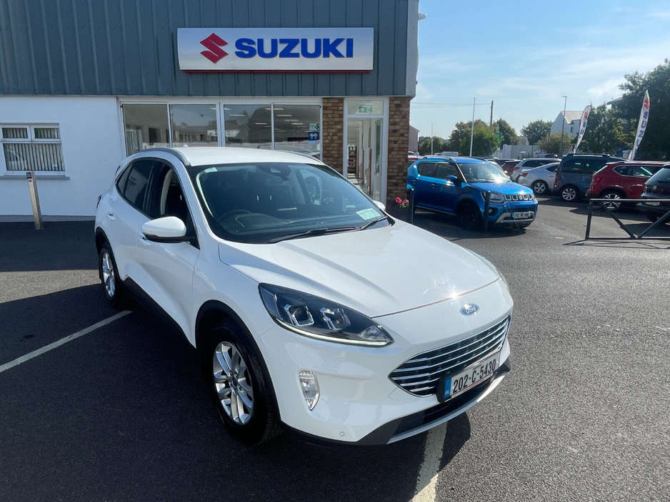 2020 Ford Kuga - image 2