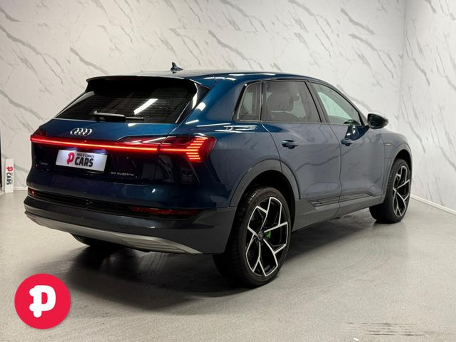 2021 Audi e-tron Technik 55E 408PS Quattro - Straight Sale Discount €28,950