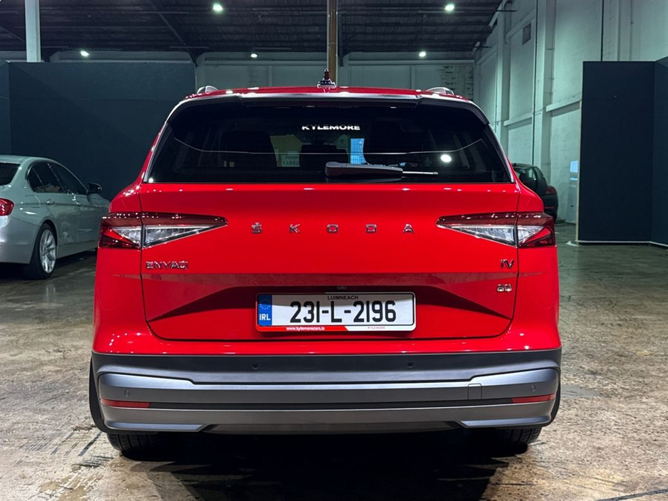 2023 Skoda Enyaq - image 4