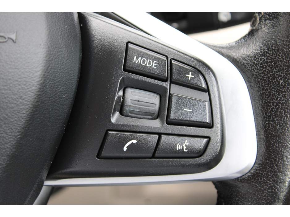 2020 BMW X1 - image 22