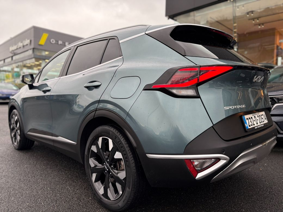2023 Kia Sportage 1.6 K3 Plug in hybrid €35,995