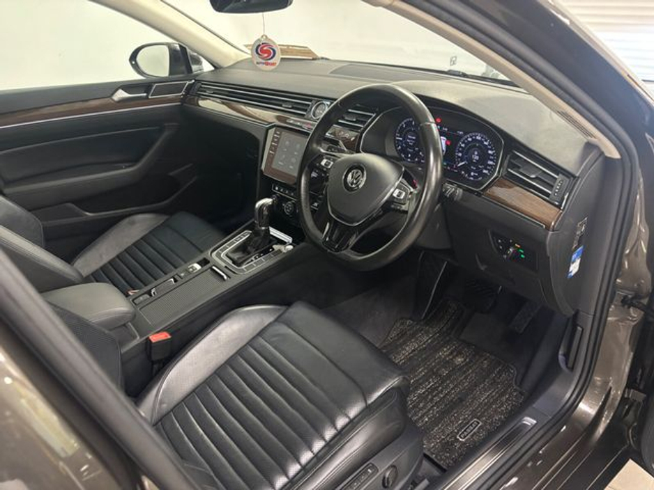 2020 Volkswagen Passat 2.0 TDI 150HP Highline DSG €21,495