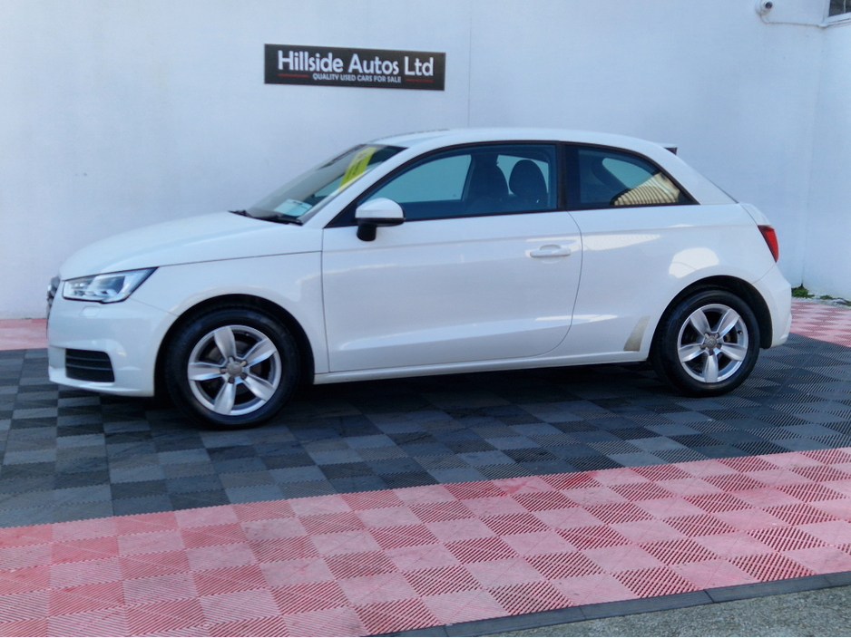 2015 Audi A1 - image 5