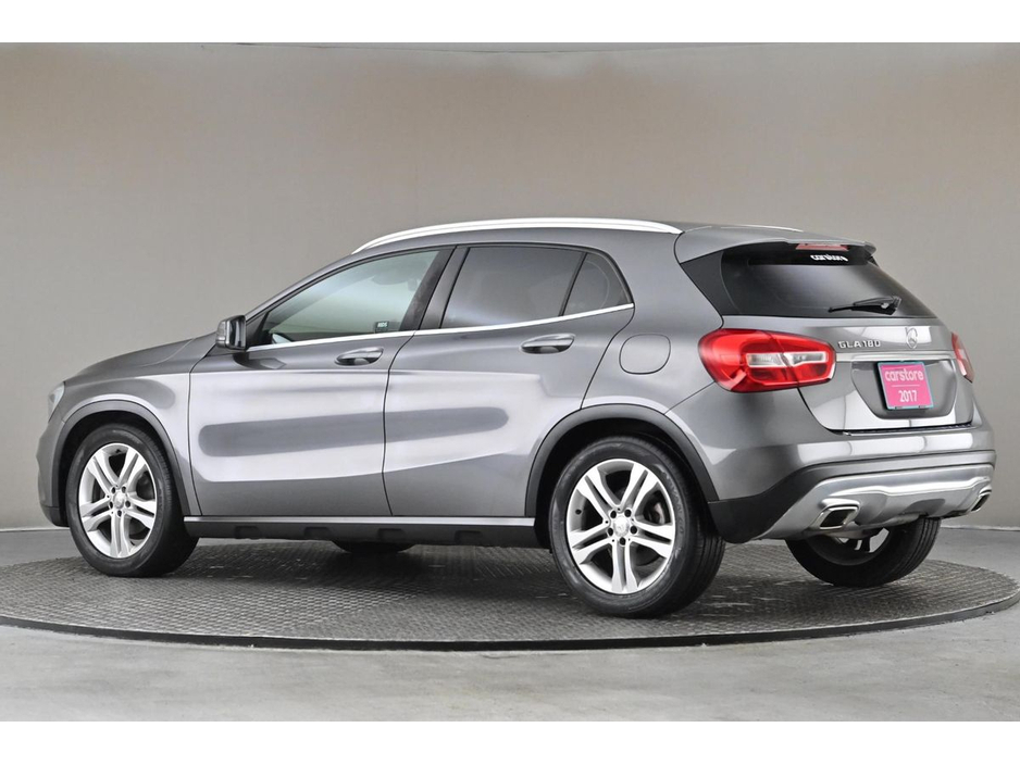 2017 Mercedes-Benz GLA Class GLA 180 *HALF LEATHER*REVERSE CAM*PARK SENSORS* €20,990