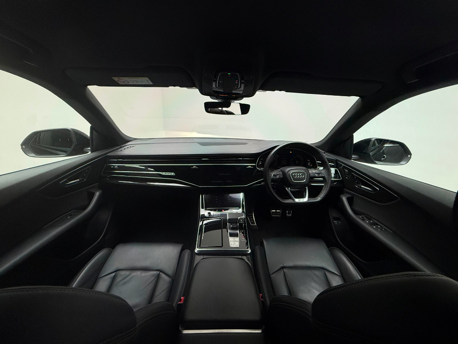 2023 Audi Q8 55 TFSI E S LINE BLACK ED 381HP QUATTRO €75,990