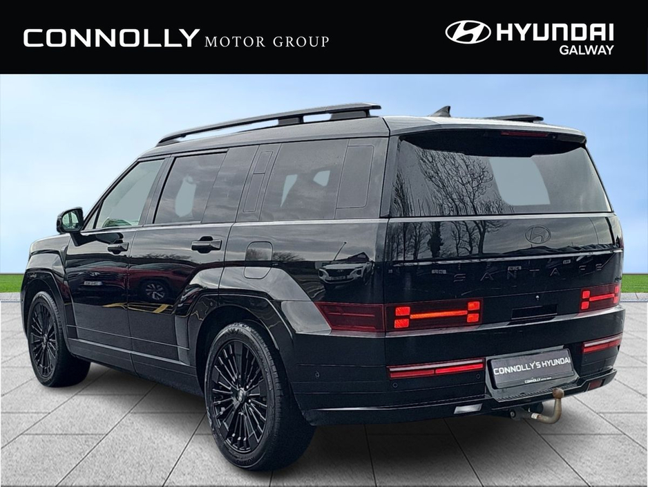 2024 Hyundai Santa Fe - image 2