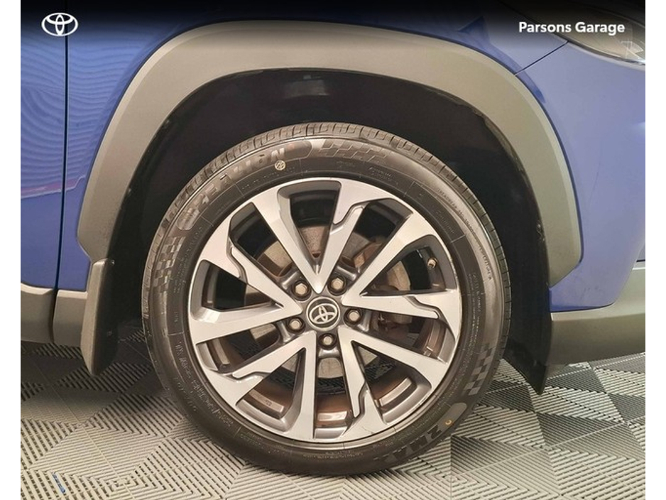 2024 Toyota Corolla Cross - image 13