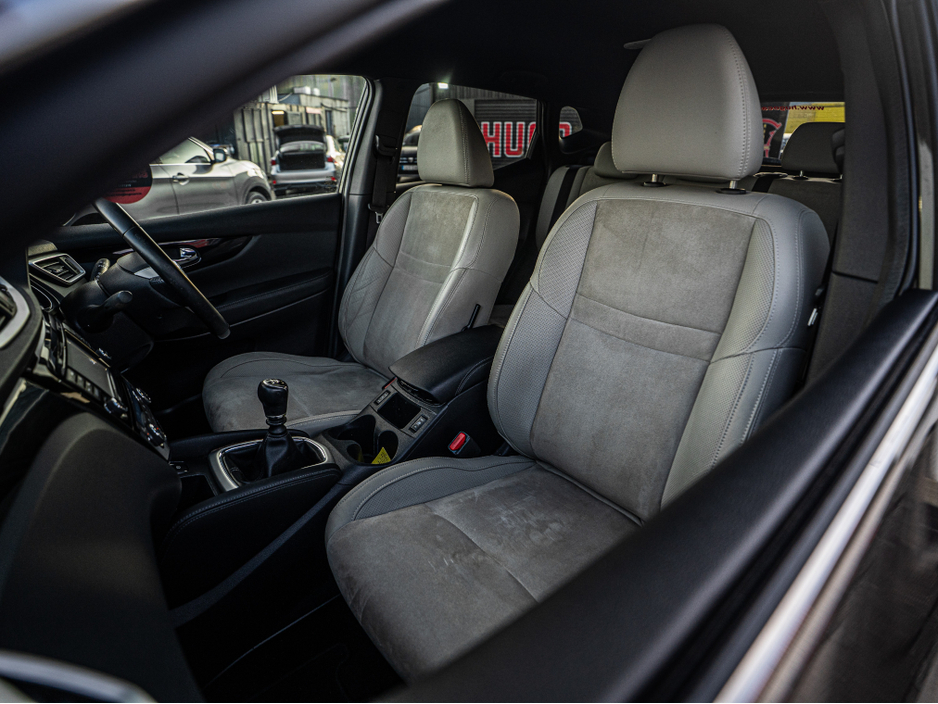 2015 Nissan Qashqai - image 37