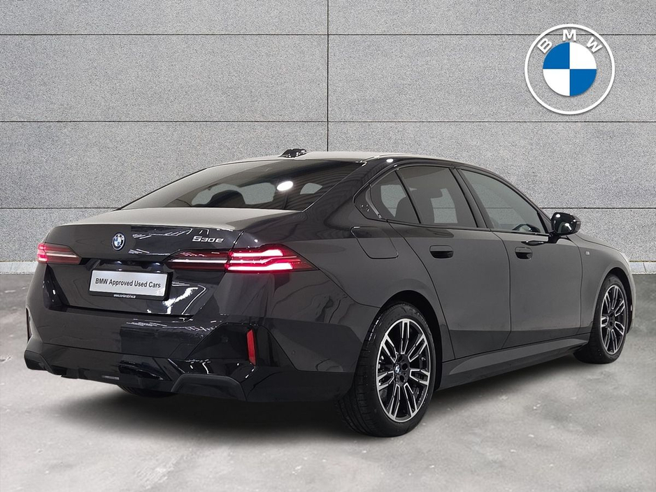 2025 BMW 5 Series - image 24