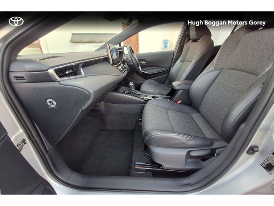 2023 Toyota Corolla LUNA SPORT HB 4DR AUTO