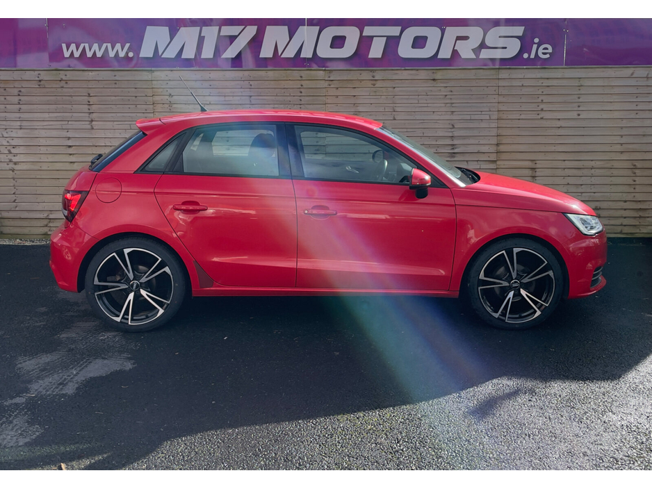 2017 Audi A1 - image 4