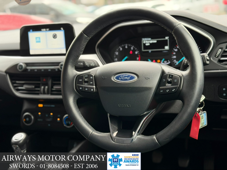 2019 Ford Focus - image 10