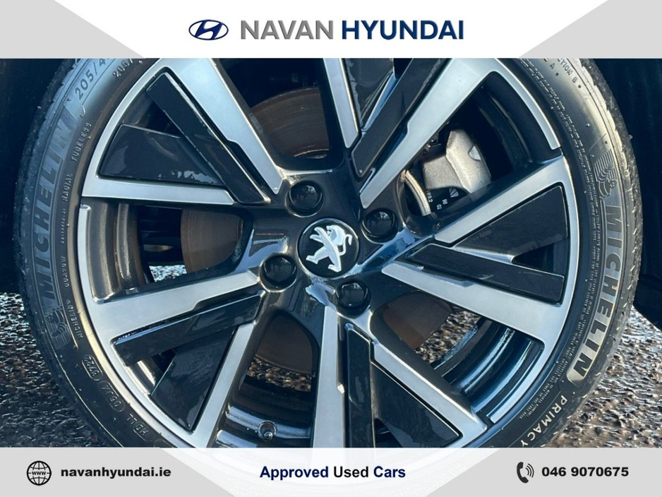 2023 Peugeot 208 Electric 136bhp (50 kWh) GT €19,950