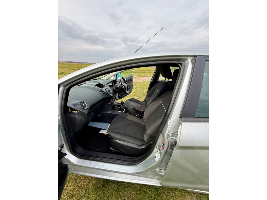 2013 Ford Fiesta ZETEC 1.5 75PS M5 4DR MCA €4,250