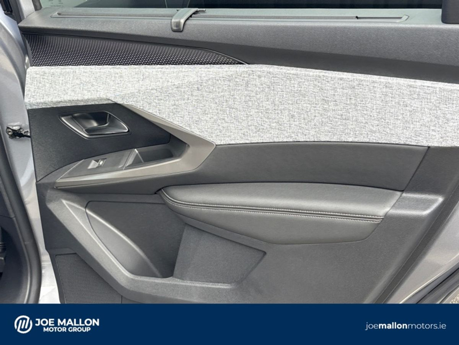 2026 Peugeot 5008 - image 29