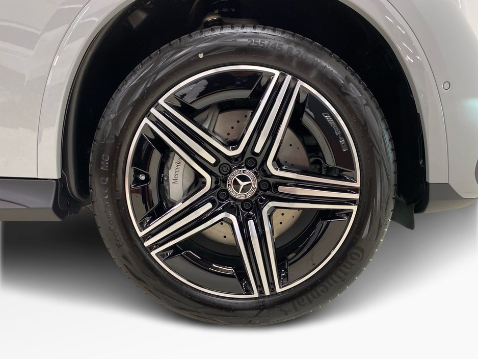 2026 Mercedes-Benz GLC Class - image 7