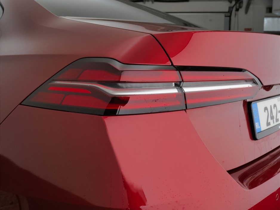 2024 BMW 5 Series - image 20