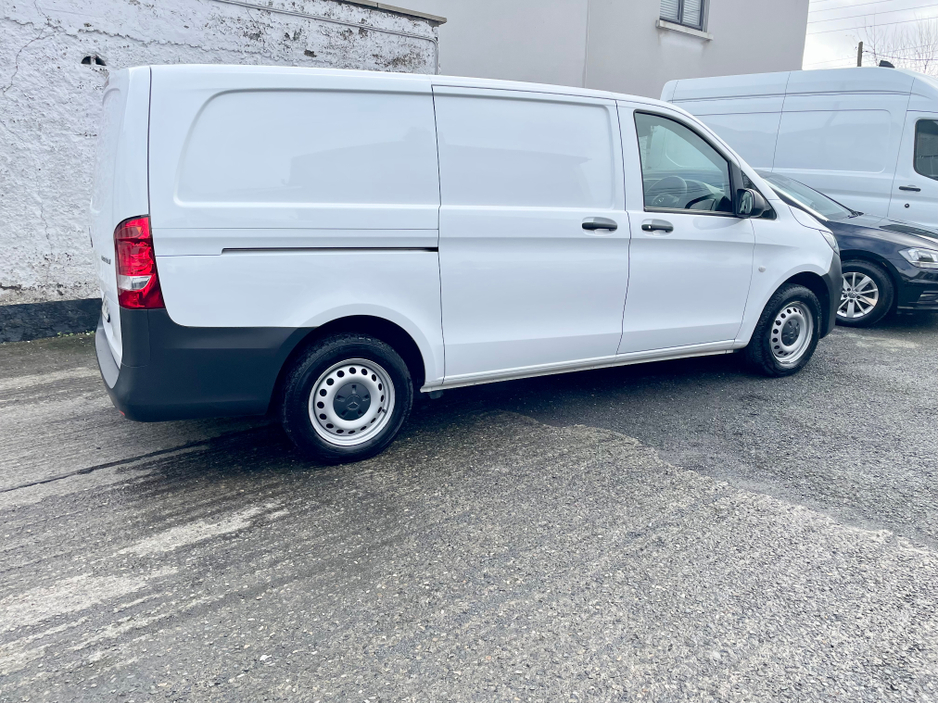 2023 Mercedes-Benz Vito - image 17