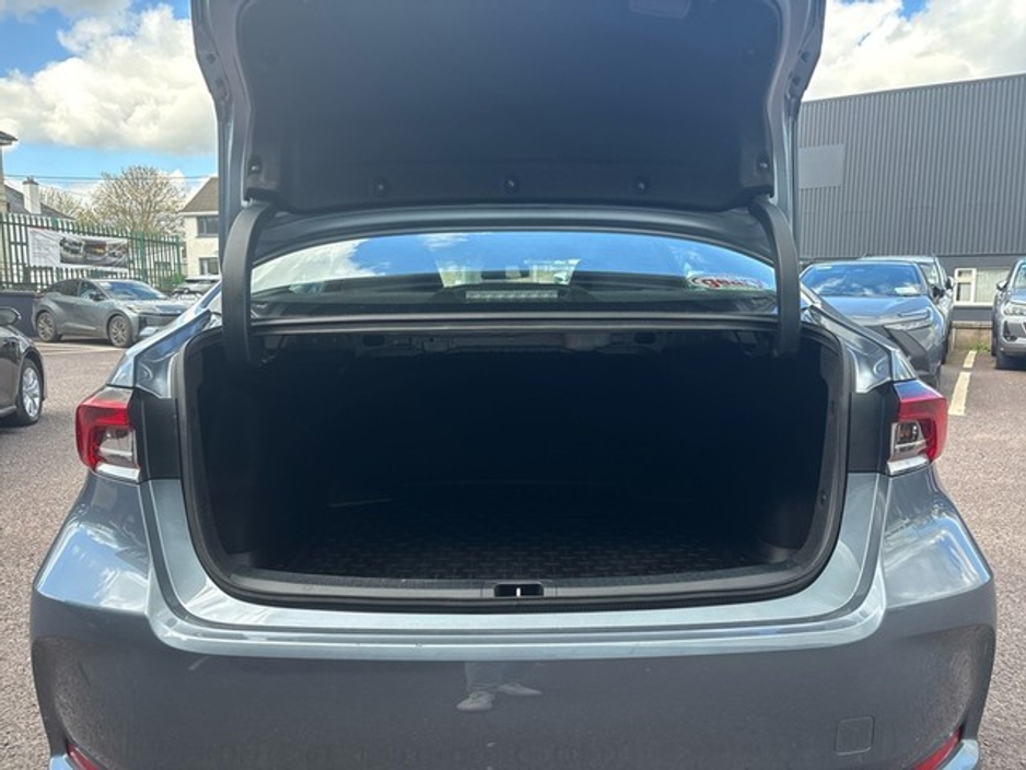 2023 Toyota Corolla - image 10