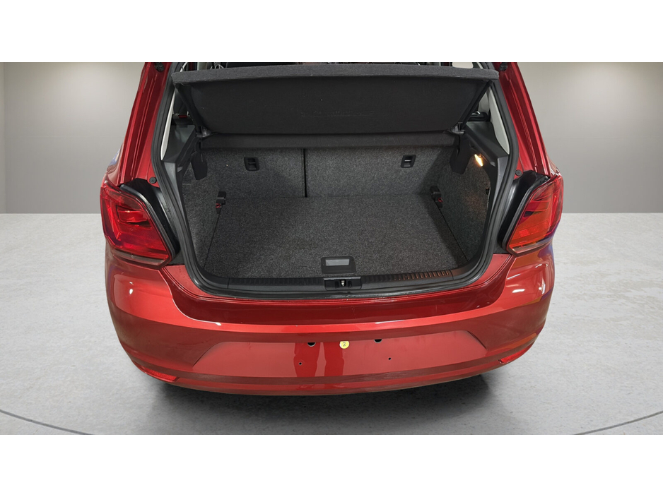2016 Volkswagen Polo  €12,900