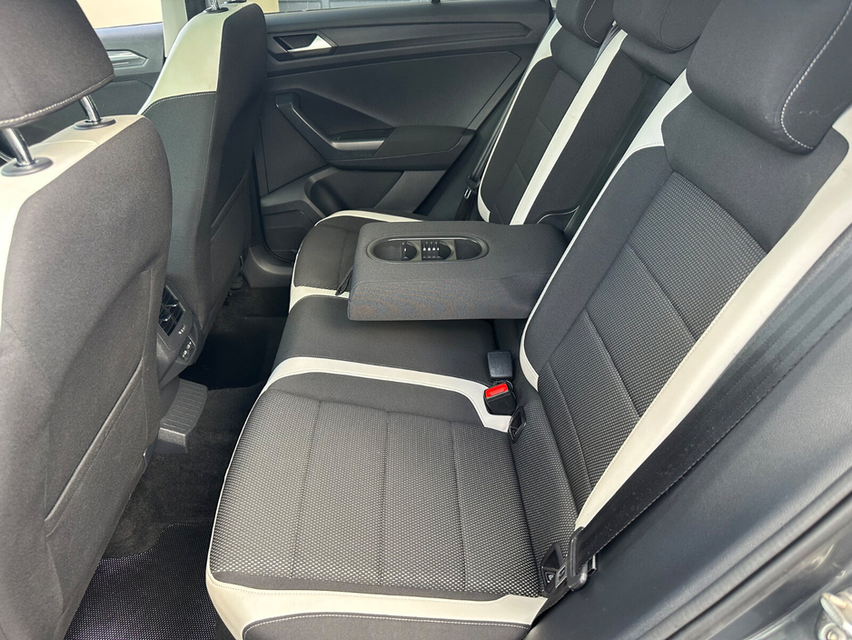 2021 Volkswagen T-Roc 2.0 TDI 150bhp Sport DSG €25,895