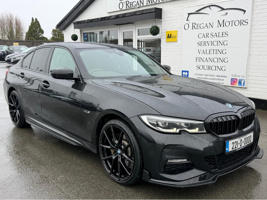 2022 BMW 3 Series - image 9