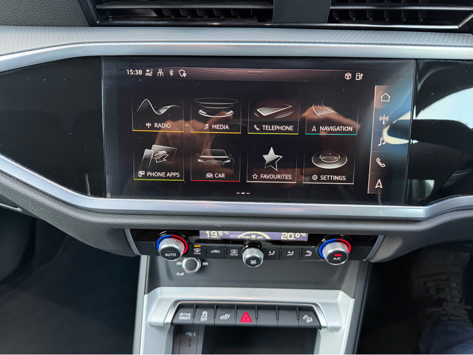 2022 Audi Q3 TECHNIK 45 TFSI E HYBRID//REVERSE CAMERA//IMMACULATE CONDITION//FINANCE PACKAGES//SIMI AND AA DEALER €34,900