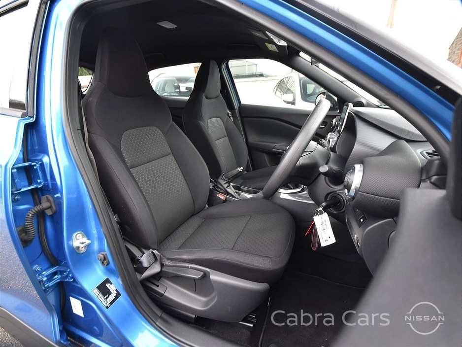 2020 Nissan Juke - image 10