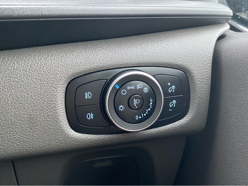 2021 Ford Transit Custom - image 16